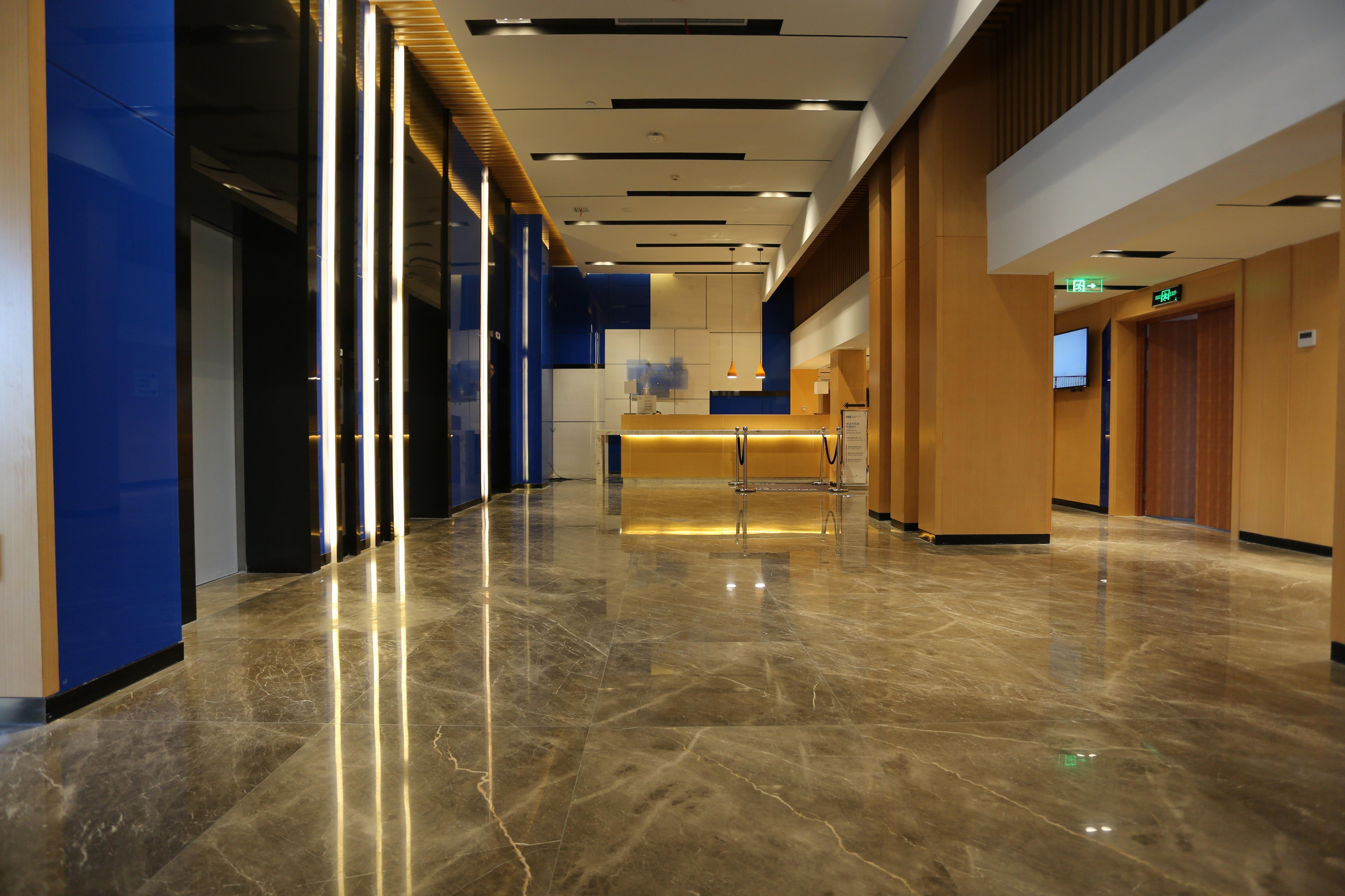 Holiday Inn Express - Wuhan Optical Valley By Ihg Экстерьер фото