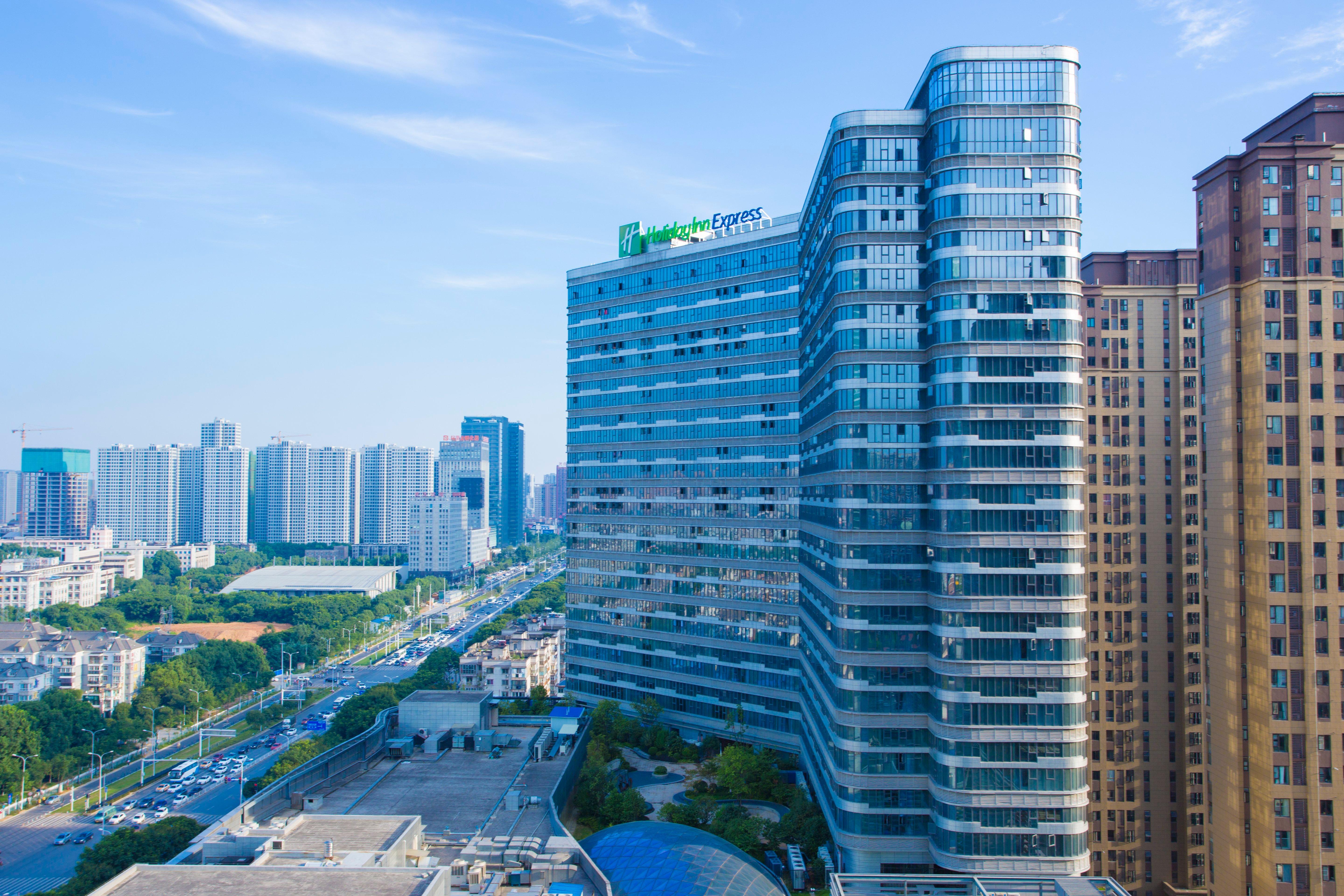 Holiday Inn Express - Wuhan Optical Valley By Ihg Экстерьер фото